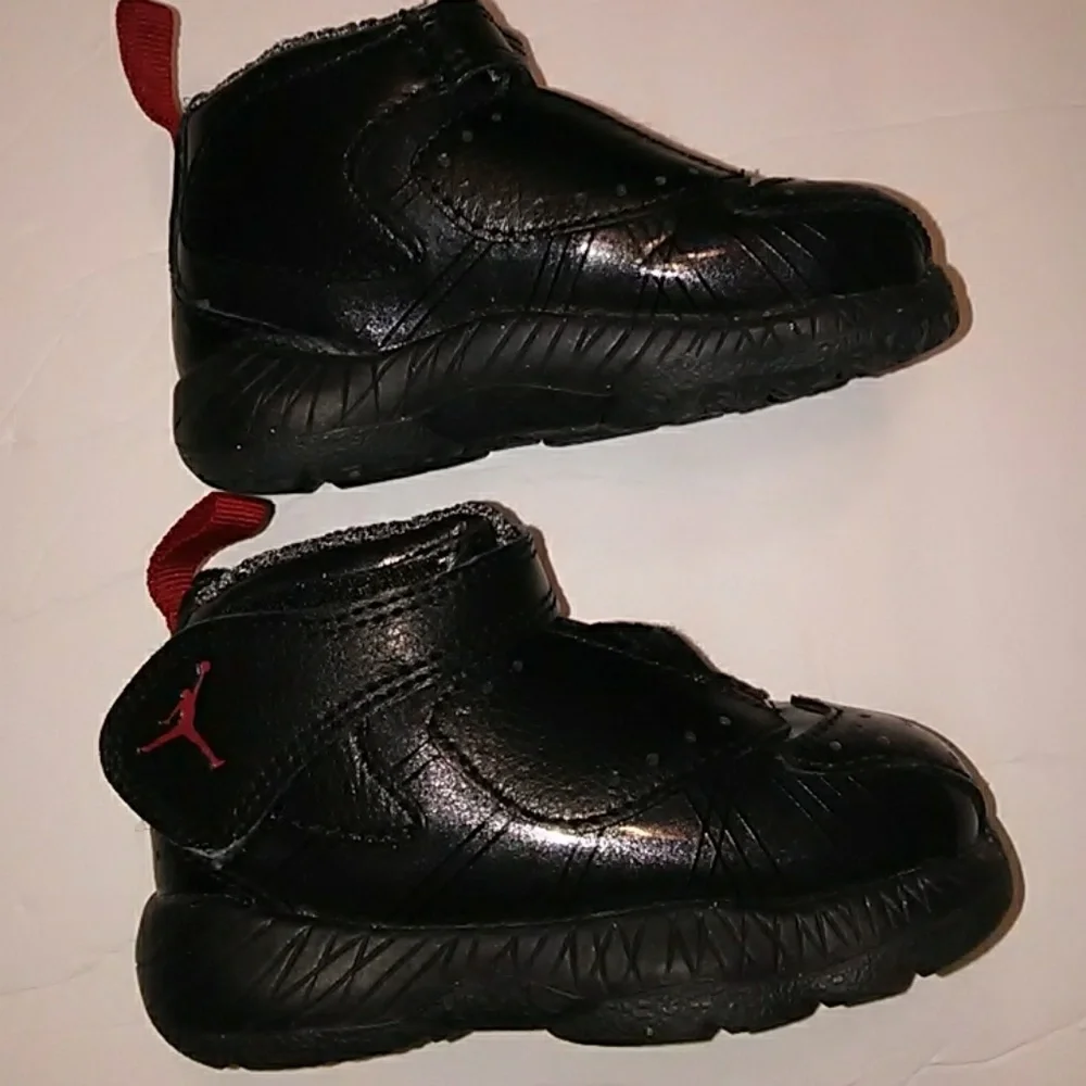 Kid's Jordan Sneakers